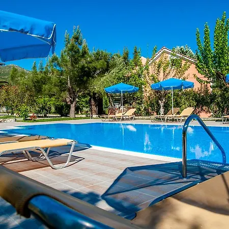 Aparthotel Peristera Katelios