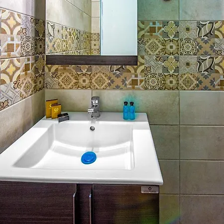 Aparthotel Peristera Katelios