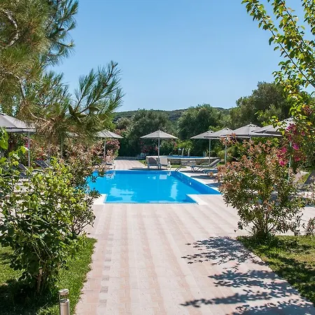 Peristera Aparthotel
