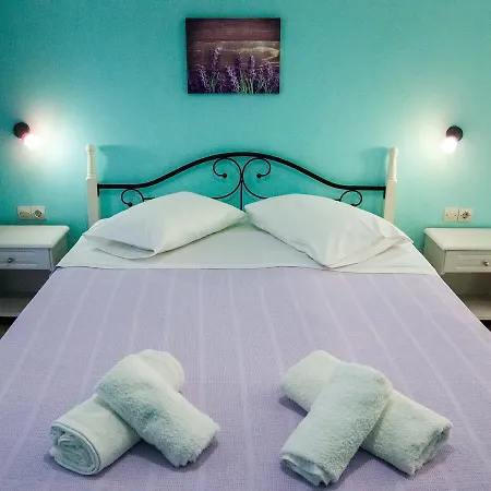 Aparthotel Peristera Katelios